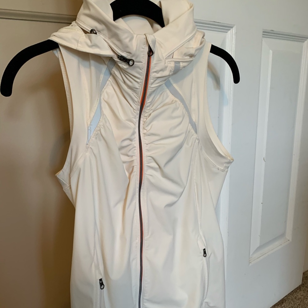 Lululemon Go The Distance Running Vest
